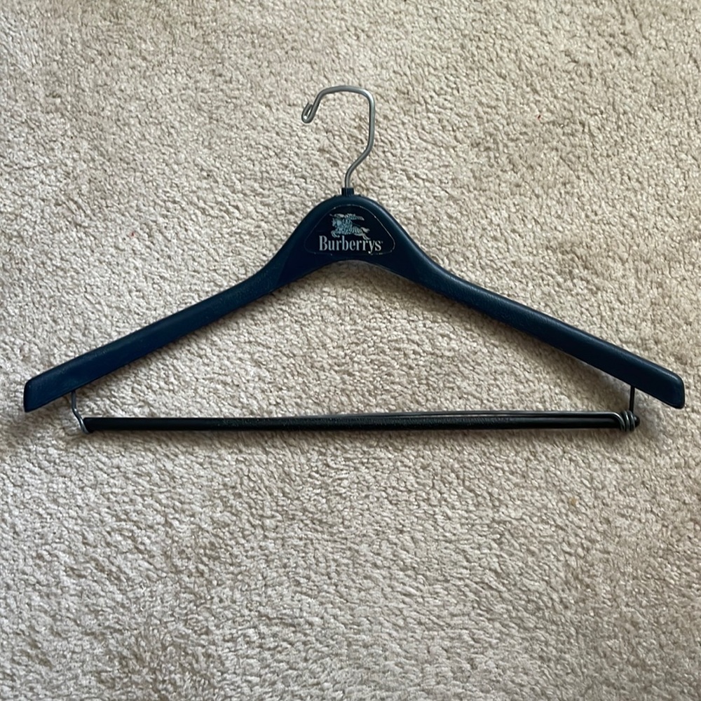 EUC, AUTHENTIC, VINTAGE “BURBERRYS’” BLACK HARD PLASTIC HANGER WITH PANTS BAR